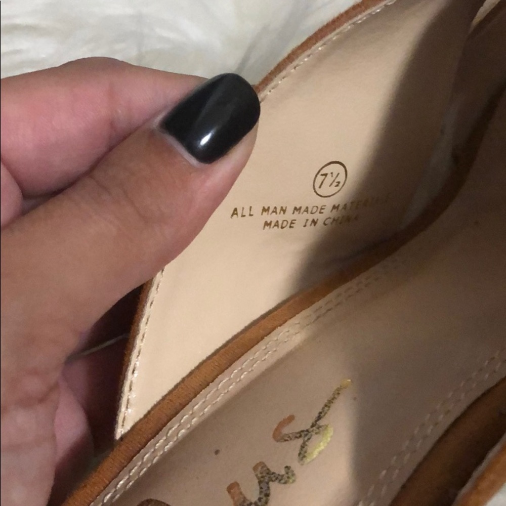 Lulu’s heels - Picture 6 of 6